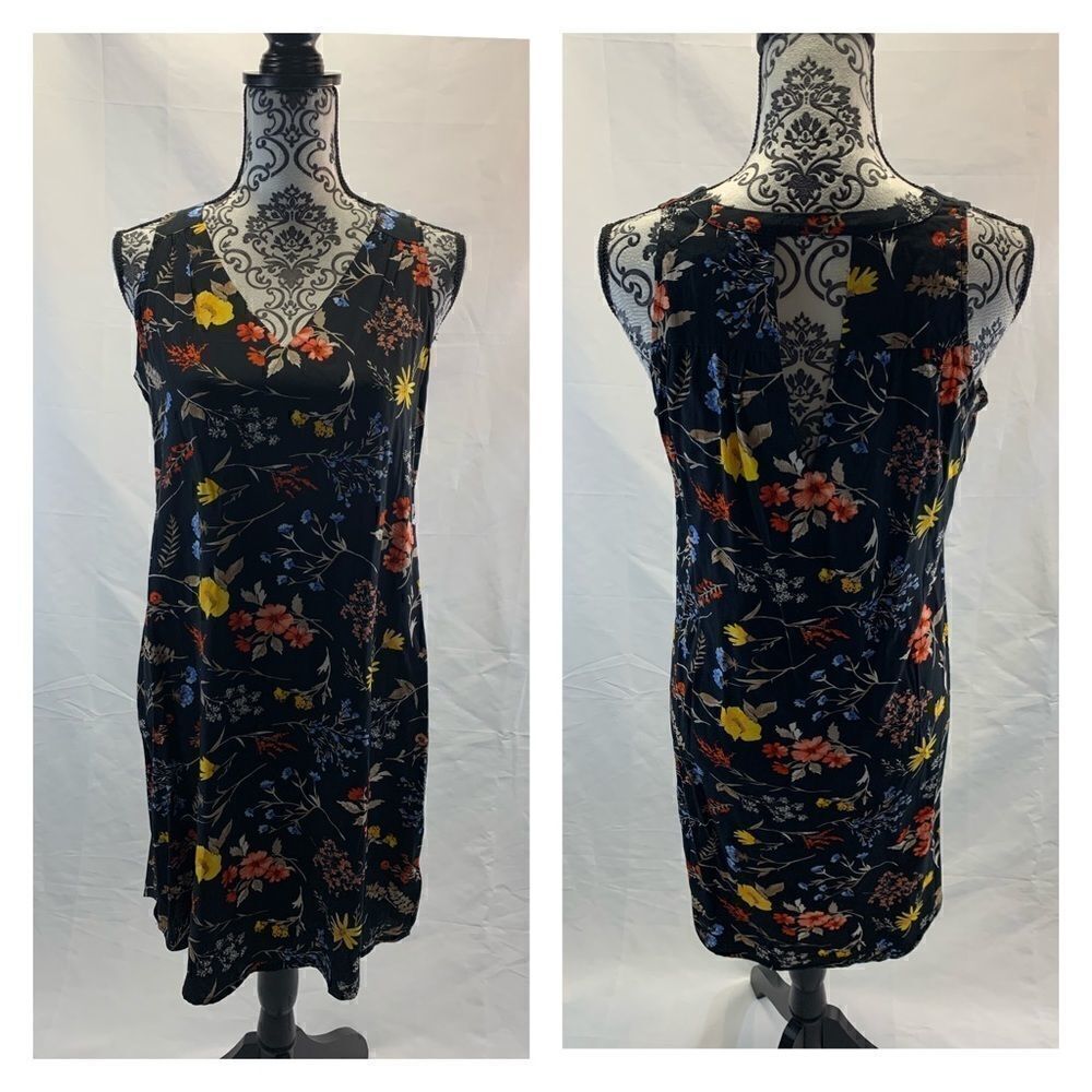 Old navy flower detail slip on dress size small petite - Picture 3 of 9